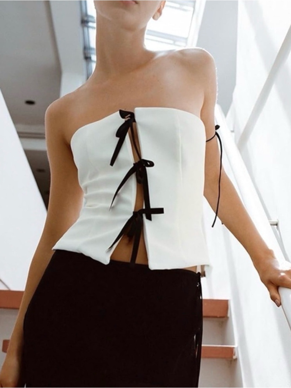 NWOT Zara Strapless Bow Top